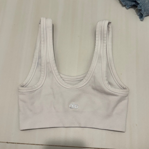 Alo Yoga sports bra - Picture 2 of 3